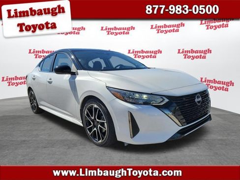 Used 2024 Nissan Sentra SR w/ Trunk Package image 1