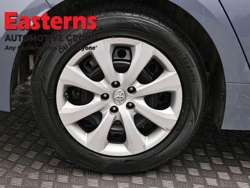 Used 2022 Toyota Corolla LE FWD image 29