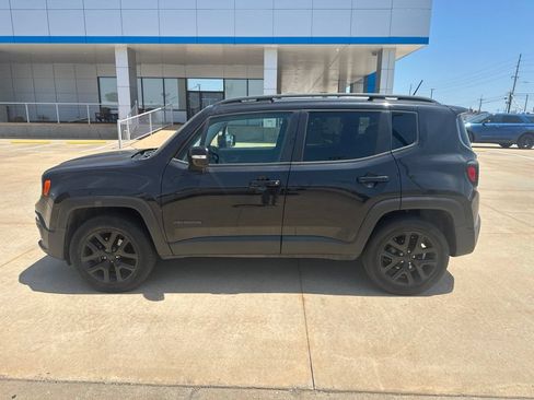 Used 2016 Jeep Renegade Latitude AWD/4WD image 26