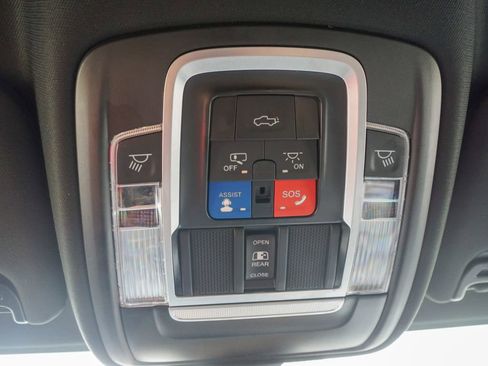 Used 2023 RAM 3500 Laramie image 31