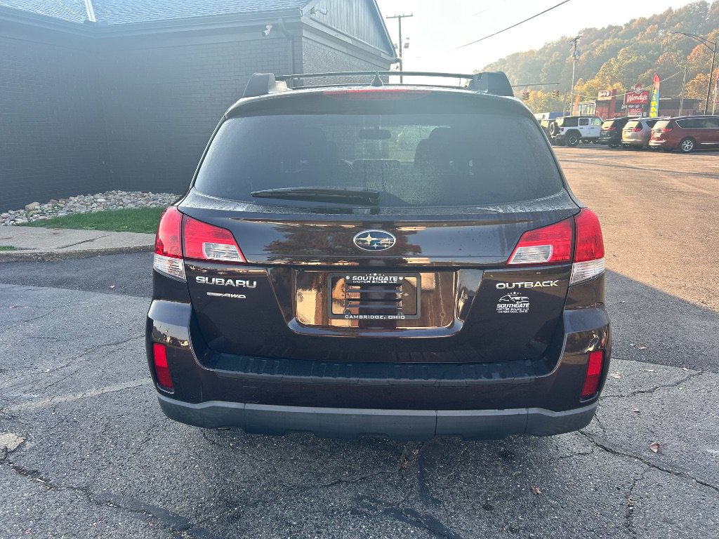 Used 2013 Subaru Outback 2.5i Limited AWD/4WD image 5