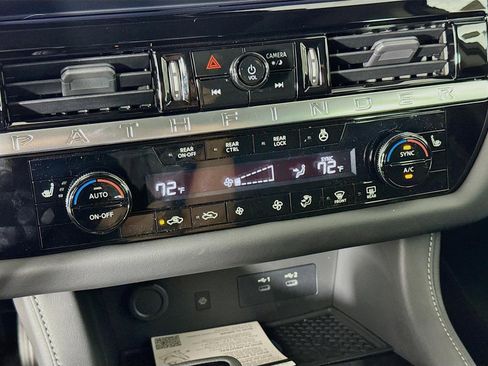 New 2026 Nissan Pathfinder SL image 17