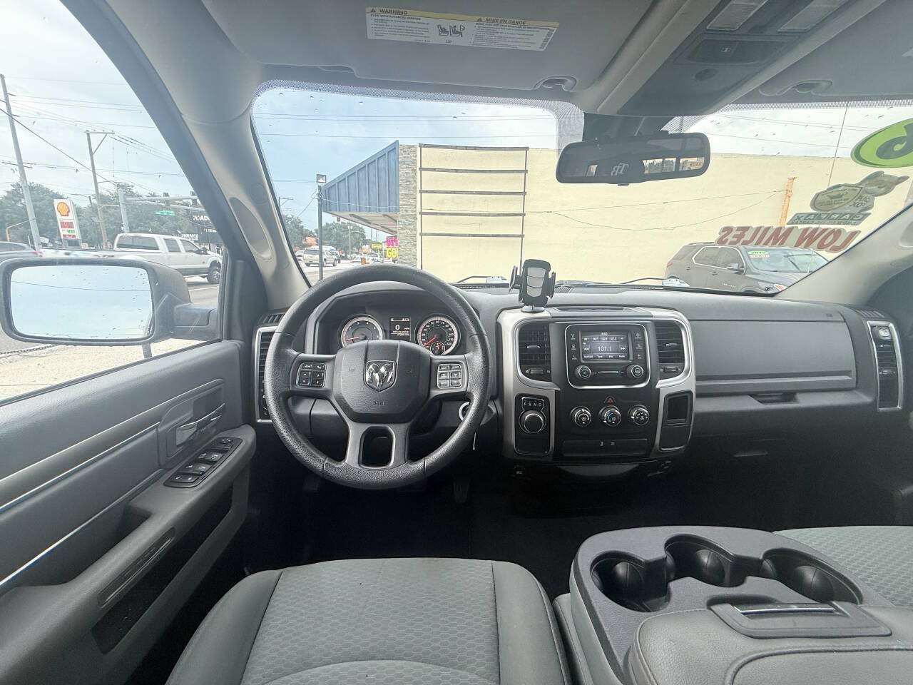 Used 2016 RAM 1500 Classic SLT RWD image 19