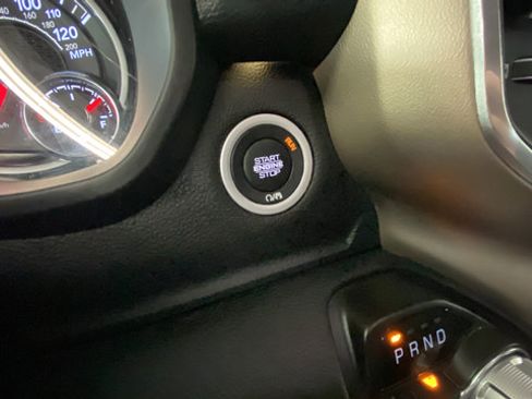 Used 2020 RAM 1500 Laramie AWD/4WD image 21