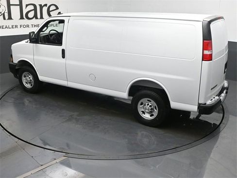 New 2025 Chevrolet Express 2500 w/ Driver Convenience Package image 20
