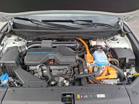 Certified 2024 Hyundai Tucson Limited AWD/4WD image 29