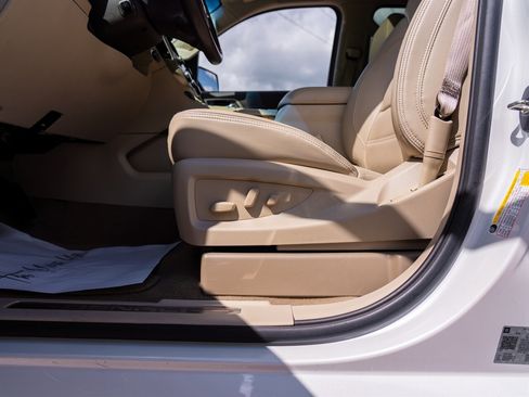 Used 2020 GMC Yukon Denali w/ Denali Ultimate Package image 18