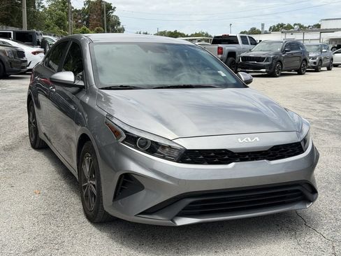 Certified 2024 Kia Forte LXS FWD image 2