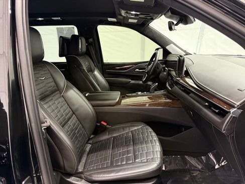 Used 2023 Cadillac Escalade ESV Sport Platinum image 24