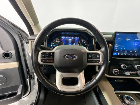 Used 2024 Ford Expedition Max Limited image 17