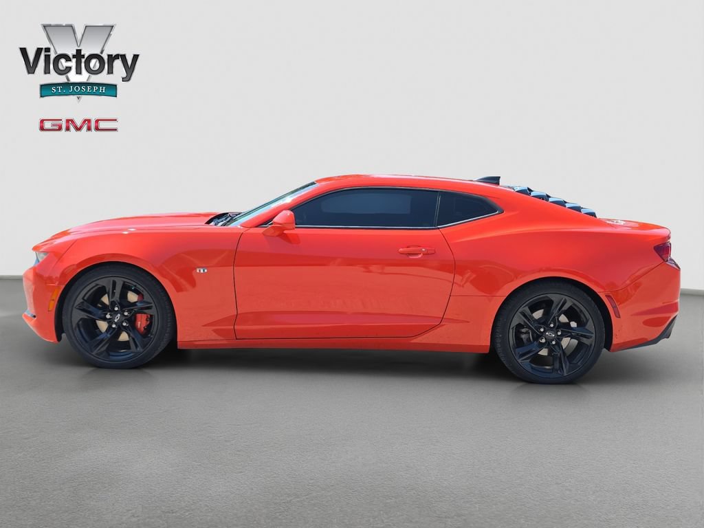 Used 2021 Chevrolet Camaro LT w/ Technology Package RWD image 6