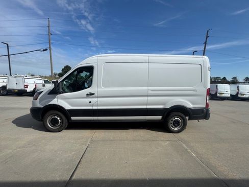 Used 2019 Ford Transit 250 image 5
