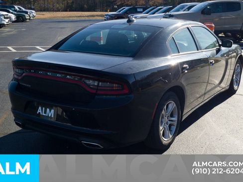Used 2023 Dodge Charger SXT image 6
