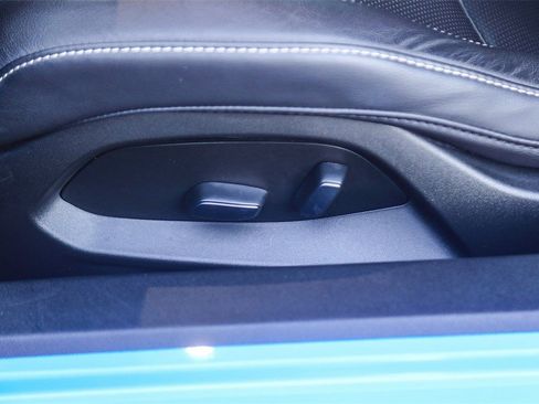 Used 2023 Chevrolet Corvette Stingray Coupe w/ Z51 Performance Package image 16