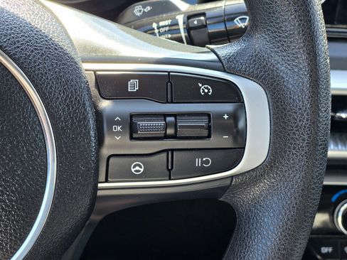 Used 2023 Kia K5 LXS image 18