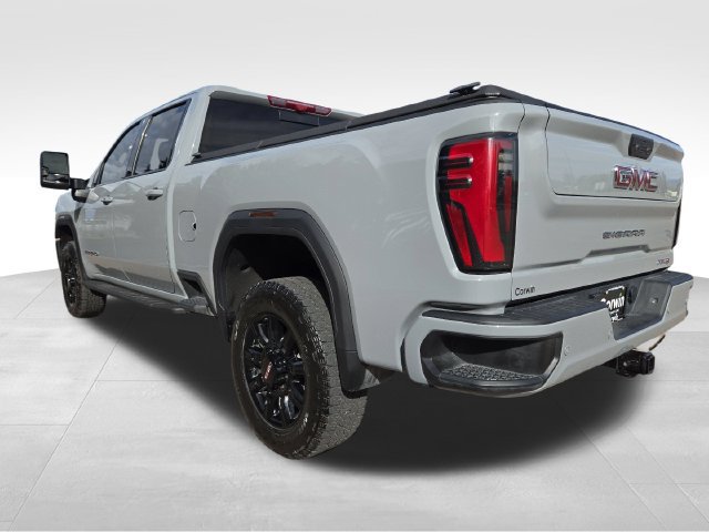 Used 2024 GMC Sierra 2500 AT4 w/ AT4 Premium Plus Package AWD/4WD image 11