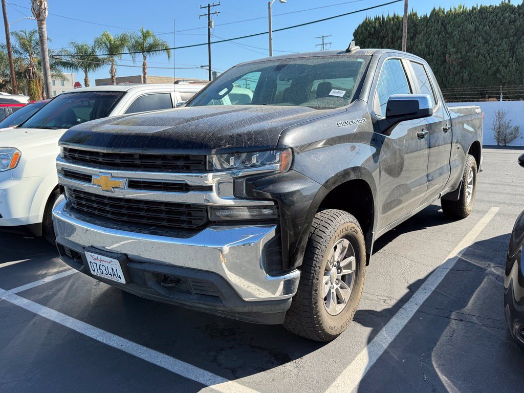 Used 2020 Chevrolet Silverado 1500 LT w/ Trailering Package AWD/4WD image 3