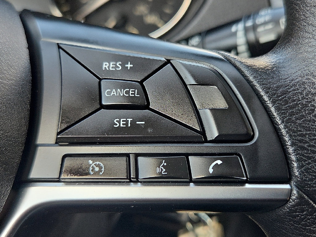 Used 2019 Nissan Rogue Sport S FWD image 21