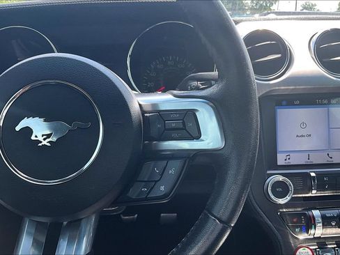 Used 2017 Ford Mustang GT Premium RWD image 18