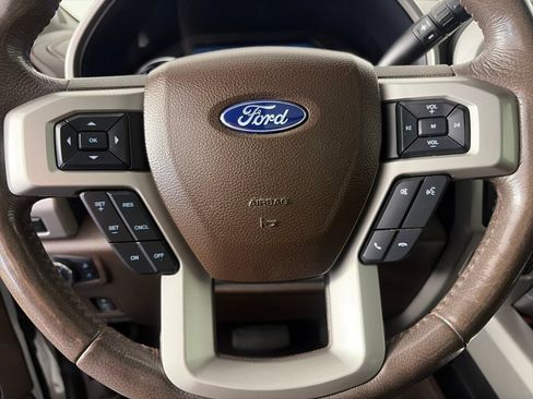 Used 2017 Ford F250 King Ranch w/ King Ranch Ultimate Package AWD/4WD image 16