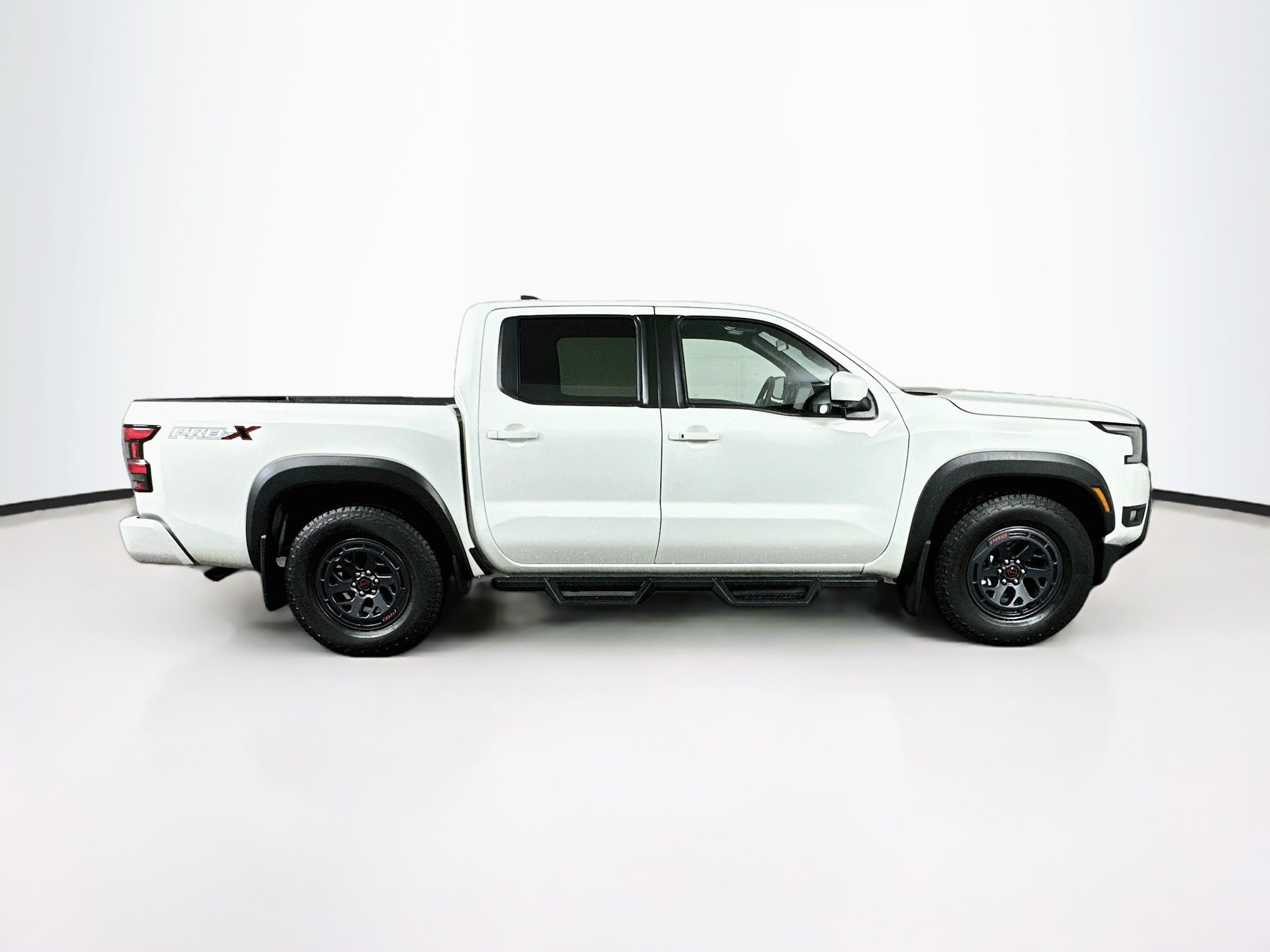 Used 2026 Nissan Frontier Pro-X w/ Pro-X Convenience Package RWD image 10