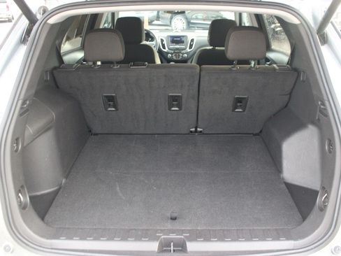 Used 2024 Chevrolet Equinox LT AWD/4WD image 11