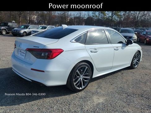 Used 2023 Honda Civic Touring image 4