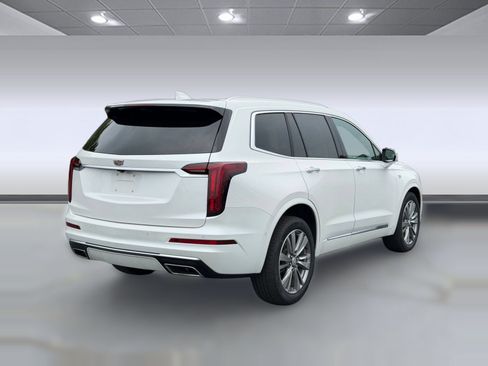 Used 2021 Cadillac XT6 Premium Luxury AWD/4WD image 6