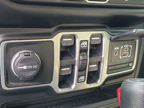 Used 2020 Jeep Wrangler Unlimited Sport AWD/4WD image 34