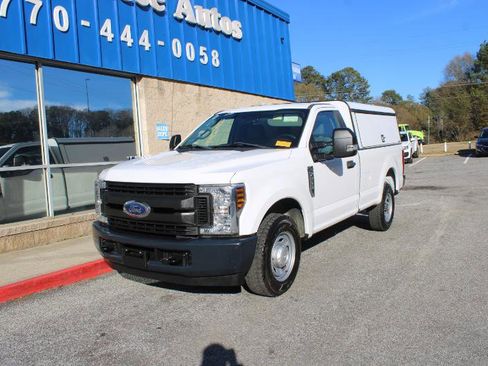 Used 2018 Ford F250 XL w/ Power Equipment Group image 3