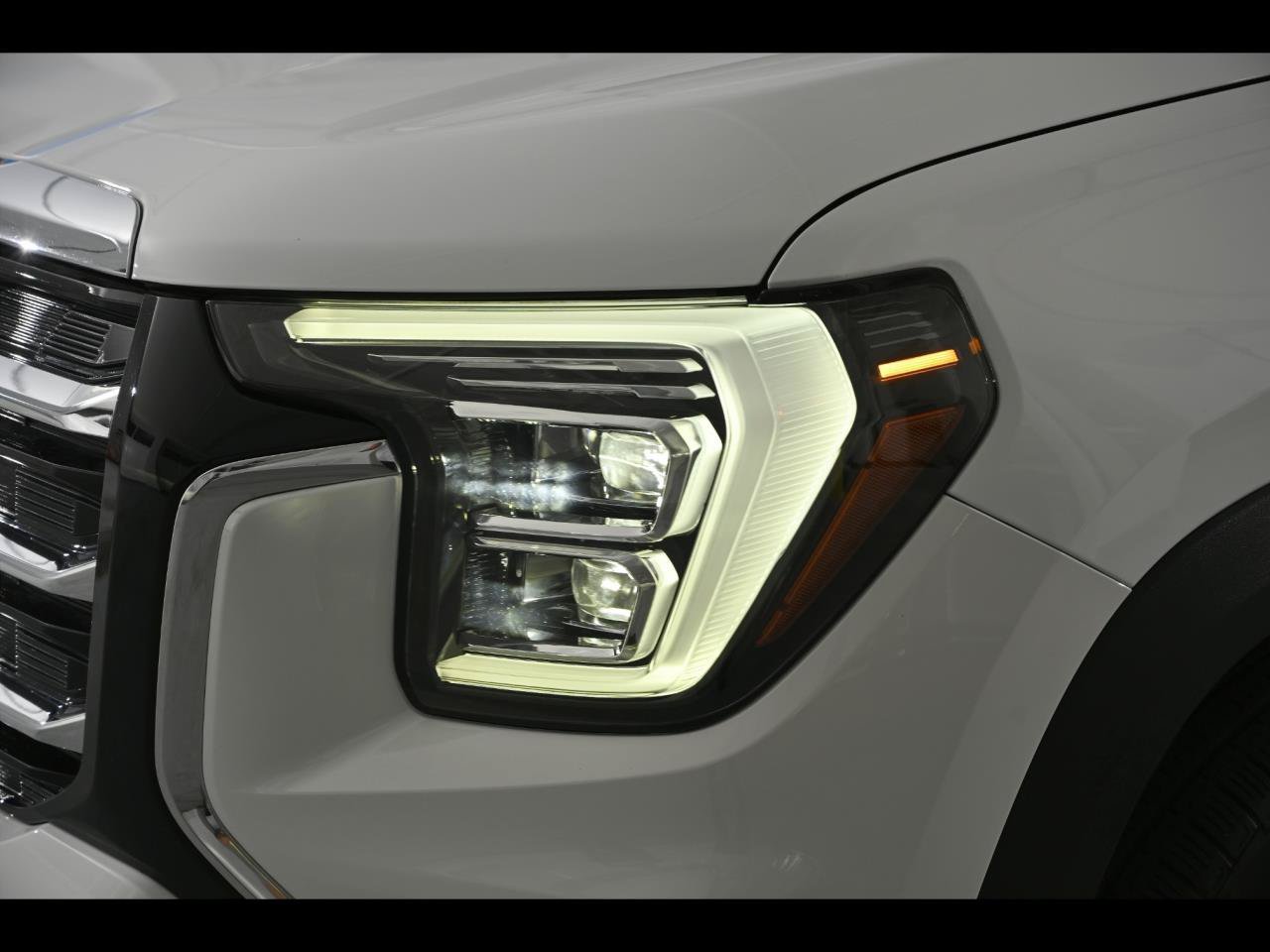 Used 2025 GMC Terrain Elevation w/ Elevation Premium Package AWD/4WD image 10
