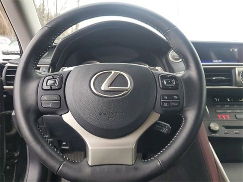 Used 2019 Lexus IS 300 image 22