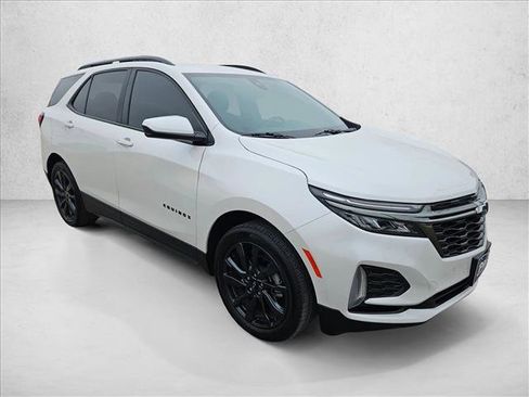 Certified 2023 Chevrolet Equinox RS image 2