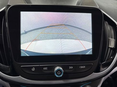 Used 2018 Chevrolet Volt LT w/ Comfort Package image 2