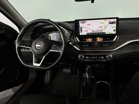 Used 2024 Nissan Altima 2.5 SL image 13