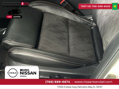 Certified 2023 Nissan Maxima SR w/ Sport Mat Group image 16