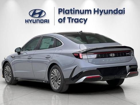 New 2026 Hyundai Sonata Limited FWD image 6