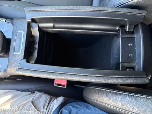 Used 2021 Mercedes-Benz GLA 250 4MATIC image 25