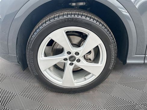 Certified 2025 Audi Q5 Premium w/ Premium Plus AWD/4WD image 32