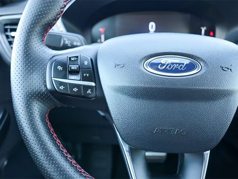 Used 2024 Ford Escape ST-Line Select w/ Tech Pack #1 image 12