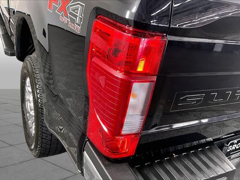 Used 2021 Ford F250 XLT w/ XLT Premium Package AWD/4WD image 27
