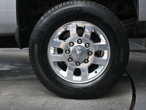 Used 2015 Chevrolet Silverado 2500 LT w/ LT Convenience Package AWD/4WD image 16