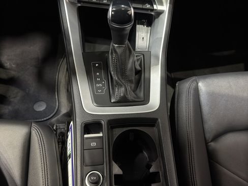 Used 2025 Audi Q3 2.0T Premium image 31