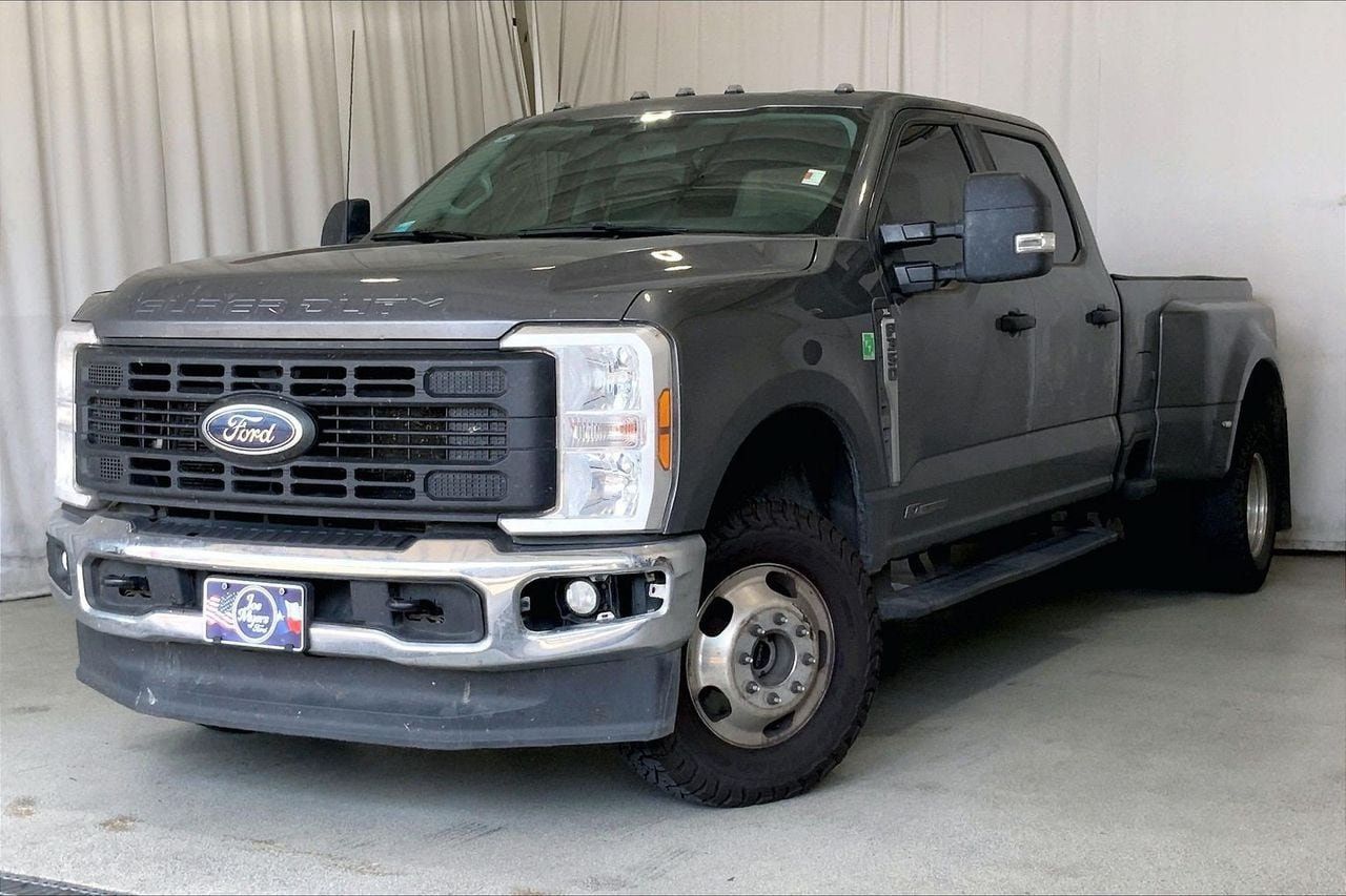 Used 2025 Ford F350 XL AWD/4WD image 2