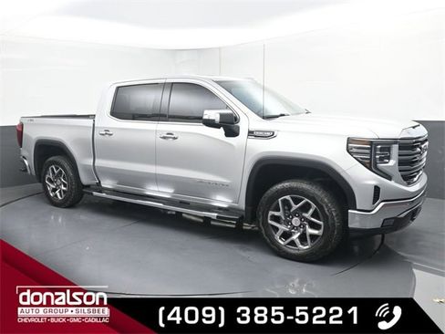 Used 2022 GMC Sierra 1500 SLT w/ SLT Convenience Package image 1
