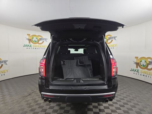 Certified 2024 Chevrolet Tahoe High Country w/ Advanced Technology Package AWD/4WD image 34