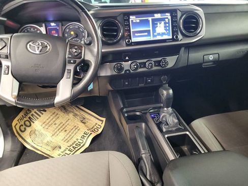 Used 2022 Toyota Tacoma SR5 image 6