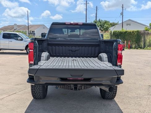 Used 2026 Chevrolet Silverado 2500 ZR2 w/ LPO, Dark Essentials Package AWD/4WD image 6