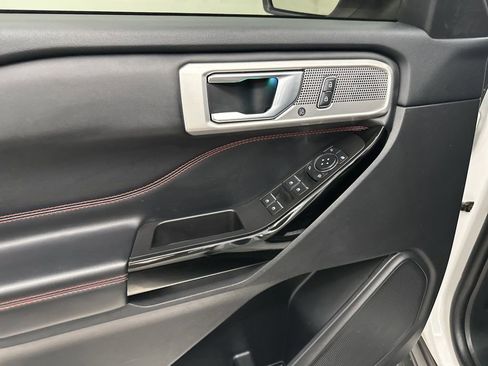 Used 2022 Ford Explorer ST-Line RWD image 10