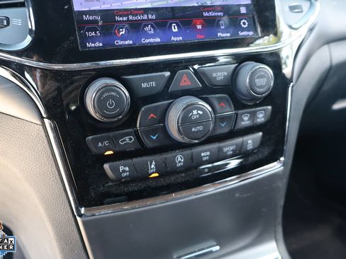 Used 2020 Jeep Grand Cherokee Altitude RWD image 20